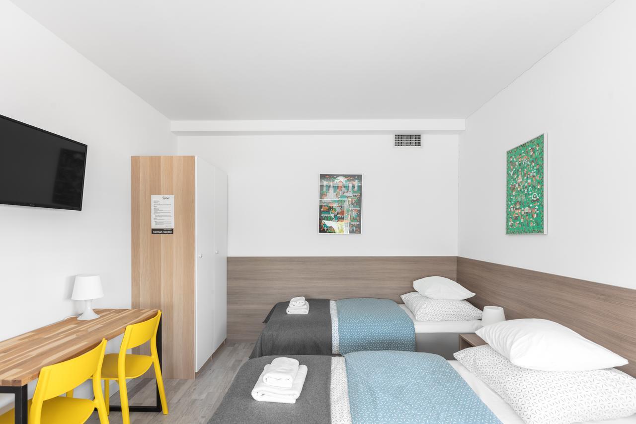 B&B Sport Rooms Варшава Экстерьер фото